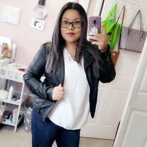 Meet your Posher, Flores